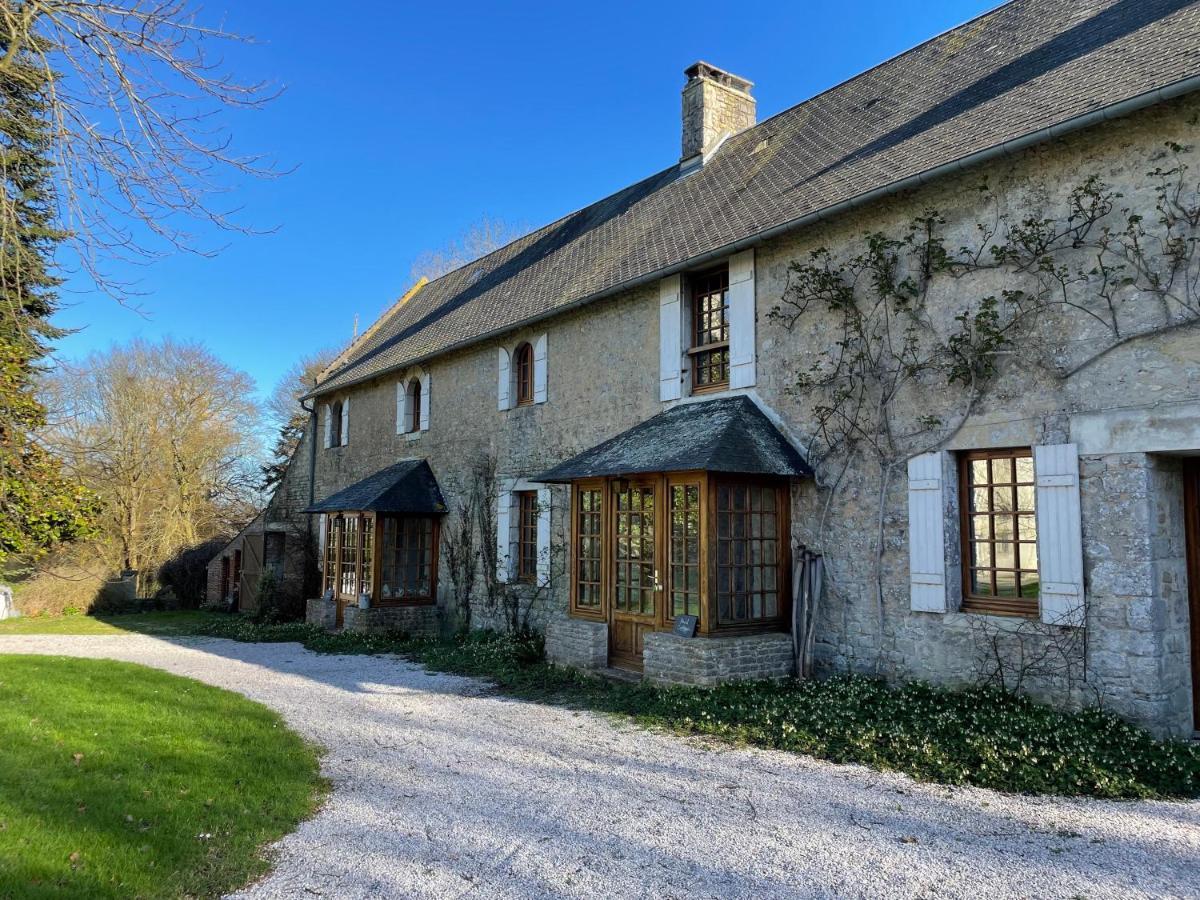 Chateau De Hébergement de vacances Monfréville